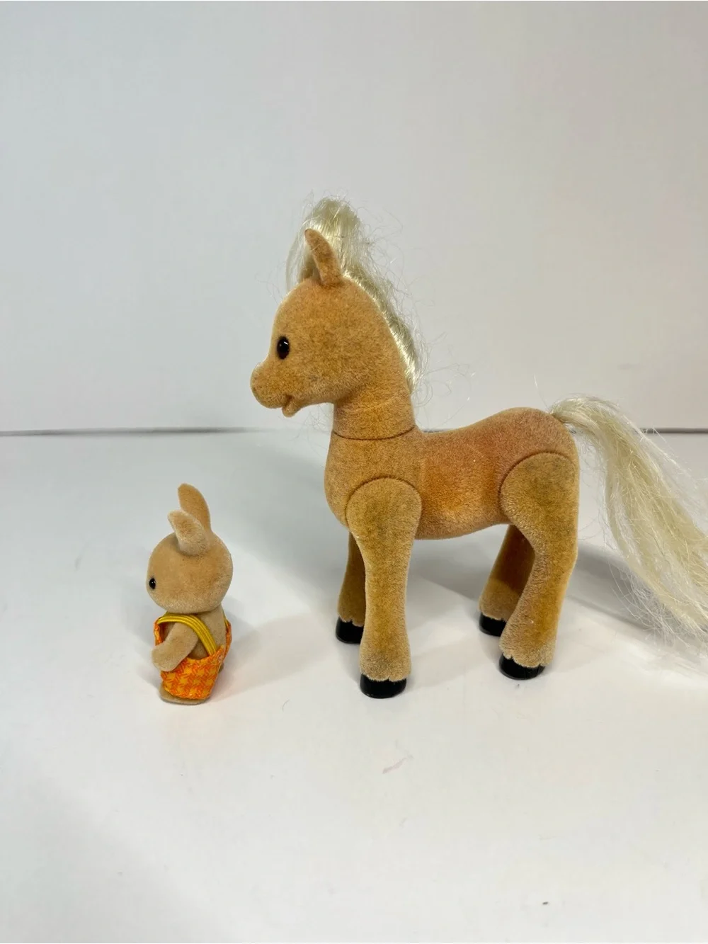 Calico Critters Willow Horse Pony Show Figure Sylvanian Families Bunny Rabbit - Picture 10 of 16